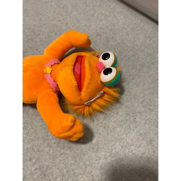 Fisher Price Sesame Street Plush Zoe 11 in Tall Stuffed Doll Toy Orange - Picture 4 of 4